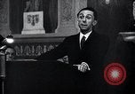 Immagine di Joseph Goebbels e Adolf Hitler Berlino Germania, 1933, secondo 31 filmato di repertorio 65675030759