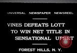 Immagine di Vigne sconfigge Lott in uomini singoli Tennis Championship match Forest Hills New York USA, 1931, secondo 1 filmato di repertorio 65675030764