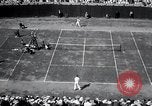 Immagine di Vigne sconfigge Lott in uomini singoli Tennis Championship match Forest Hills New York USA, 1931, secondo 48 filmato di repertorio 65675030764
