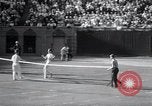 Immagine di Vigne sconfigge Lott in uomini singoli Tennis Championship match Forest Hills New York USA, 1931, secondo 58 filmato di repertorio 65675030764