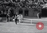Immagine di Vigne sconfigge Lott in uomini singoli Tennis Championship match Forest Hills New York USA, 1931, secondo 61 filmato di repertorio 65675030764