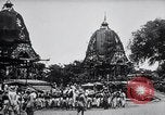 Immagine di Signore Vishnu carro processione Il Puri India, 1931, secondo 30 filmato di repertorio 65675030765