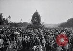 Immagine di Signore Vishnu carro processione Il Puri India, 1931, secondo 54 filmato di repertorio 65675030765