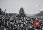 Immagine di Signore Vishnu carro processione Il Puri India, 1931, secondo 57 filmato di repertorio 65675030765
