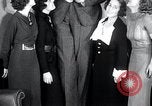 Immagine di Robert Wadlow Chicago Illinois USA, 1936, secondo 23 filmato di repertorio 65675030774