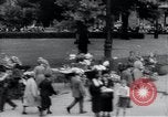 Immagine di Berlin scene di strada Berlino Germania, 1932, secondo 55 filmato di repertorio 65675030780