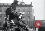 Immagine di Berlino vita quotidiana Berlino Germania, 1932, secondo 45 filmato di repertorio 65675030782