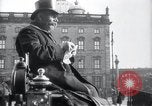 Immagine di Berlino vita quotidiana Berlino Germania, 1932, secondo 48 filmato di repertorio 65675030782
