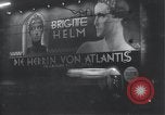 Standbild Berlin Sehenswürdigkeiten und Nachtleben 1930s Berlin Deutschland, 1932, aus Sekunde 10 historischem Filmmaterial Videoclip 65675030784