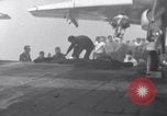 Immagine di USS Oriskany Sul mare del sud della Cina, 1966, secondo 15 filmato di repertorio 65675030789