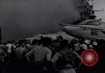 Image USS Oriskany sud de la mer de Chine du Sud, 1966, de la seconde 48 séquences d'archives historiques vidéo 65675030790