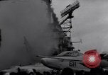 Image USS Oriskany sud de la mer de Chine du Sud, 1966, de la seconde 55 séquences d'archives historiques vidéo 65675030790