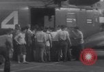 Image USS Oriskany sud de la mer de Chine du Sud, 1966, de la seconde 34 séquences d'archives historiques vidéo 65675030791