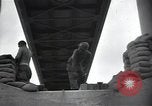 Image frais TNT en Corée du Sud, 1950, de la seconde 18 séquences d'archives historiques vidéo 65675030822