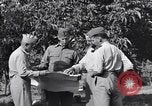 Immagine di Marchio generale W Clark Eboli Italia, 1943, secondo 17 filmato di repertorio 65675030837