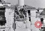 Image post war s'enclenche Eboli Italie, 1943, de la seconde 21 séquences d'archives historiques vidéo 65675030838