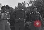 Standbild General Bernard Montgomery Paestum Italien, 1944, aus Sekunde 44 historischem Filmmaterial Videoclip 65675030842