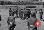 Image général Andrus décore les membres du 105e Bataillon AA CA Sicile Italie, 1944, de la seconde 44 séquences d'archives historiques vidéo 65675030846