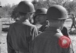 Image général Andrus décore les membres du 105e Bataillon AA CA Sicile Italie, 1944, de la seconde 59 séquences d'archives historiques vidéo 65675030846
