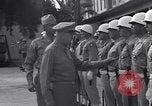 Standbild General Mark Clark Algerien, 1944, aus Sekunde 23 historischem Filmmaterial Videoclip 65675030848