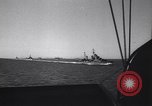 Standbild Landing Ship Tank Salerno Italien, 1943, aus Sekunde 6 historischem Filmmaterial Videoclip 65675030849