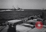 Standbild Landing Ship Tank Salerno Italien, 1943, aus Sekunde 9 historischem Filmmaterial Videoclip 65675030849