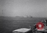 Standbild Landing Ship Tank Salerno Italien, 1943, aus Sekunde 26 historischem Filmmaterial Videoclip 65675030850