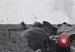 Standbild British Infantry Süditalien, 1943, aus Sekunde 25 historischem Filmmaterial Videoclip 65675030852