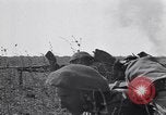Standbild British Infantry Süditalien, 1943, aus Sekunde 27 historischem Filmmaterial Videoclip 65675030852