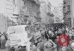 Standbild britische Soldaten Pompeji Italien, 1943, aus Sekunde 14 historischem Filmmaterial Videoclip 65675030861