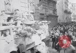 Standbild britische Soldaten Pompeji Italien, 1943, aus Sekunde 16 historischem Filmmaterial Videoclip 65675030861
