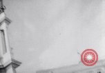 Standbild britische Soldaten Pompeji Italien, 1943, aus Sekunde 58 historischem Filmmaterial Videoclip 65675030861