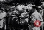 Standbild General Mark Clark W Italien, 1943, aus Sekunde 5 historischem Filmmaterial Videoclip 65675030869
