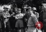 Standbild General Mark Clark W Italien, 1943, aus Sekunde 10 historischem Filmmaterial Videoclip 65675030869
