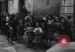 Standbild britische Truppen Neapel Italien, 1943, aus Sekunde 19 historischem Filmmaterial Videoclip 65675030872
