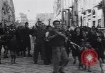Standbild britische Truppen Neapel Italien, 1943, aus Sekunde 29 historischem Filmmaterial Videoclip 65675030872