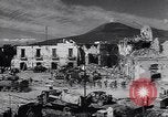 Standbild britische Truppen Neapel Italien, 1943, aus Sekunde 48 historischem Filmmaterial Videoclip 65675030872