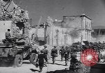 Standbild britische Truppen Neapel Italien, 1943, aus Sekunde 58 historischem Filmmaterial Videoclip 65675030872