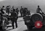 Standbild britische und US-Armee treffen in Italien Agropoli Italien, 1943, aus Sekunde 12 historischem Filmmaterial Videoclip 65675030879