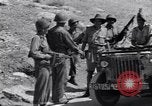 Standbild britische und US-Armee treffen in Italien Agropoli Italien, 1943, aus Sekunde 23 historischem Filmmaterial Videoclip 65675030879