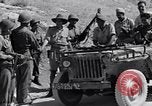 Standbild britische und US-Armee treffen in Italien Agropoli Italien, 1943, aus Sekunde 24 historischem Filmmaterial Videoclip 65675030879