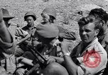 Standbild britische und US-Armee treffen in Italien Agropoli Italien, 1943, aus Sekunde 31 historischem Filmmaterial Videoclip 65675030879