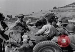 Standbild britische und US-Armee treffen in Italien Agropoli Italien, 1943, aus Sekunde 34 historischem Filmmaterial Videoclip 65675030879