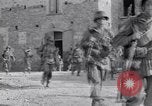 Standbild britische und US-Armee treffen in Italien Agropoli Italien, 1943, aus Sekunde 43 historischem Filmmaterial Videoclip 65675030879
