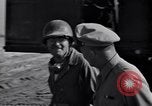 Immagine di Eisenhower e superiore generali Paestum Italia, 1943, secondo 10 filmato di repertorio 65675030880