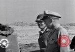 Immagine di Eisenhower e superiore generali Paestum Italia, 1943, secondo 12 filmato di repertorio 65675030880