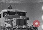 Immagine di Serbatoio britannico retriever Il Nord Africa, 1943, secondo 1 filmato di repertorio 65675030882