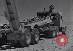 Immagine di Serbatoio britannico retriever Il Nord Africa, 1943, secondo 33 filmato di repertorio 65675030882