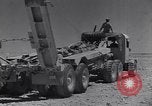 Immagine di Serbatoio britannico retriever Il Nord Africa, 1943, secondo 34 filmato di repertorio 65675030882
