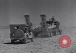 Immagine di Serbatoio britannico retriever Il Nord Africa, 1943, secondo 40 filmato di repertorio 65675030882